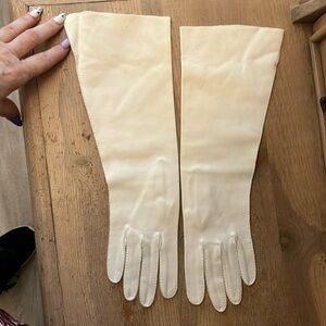 Aris Vintage Gloves Long White Hong Kong Cloth New